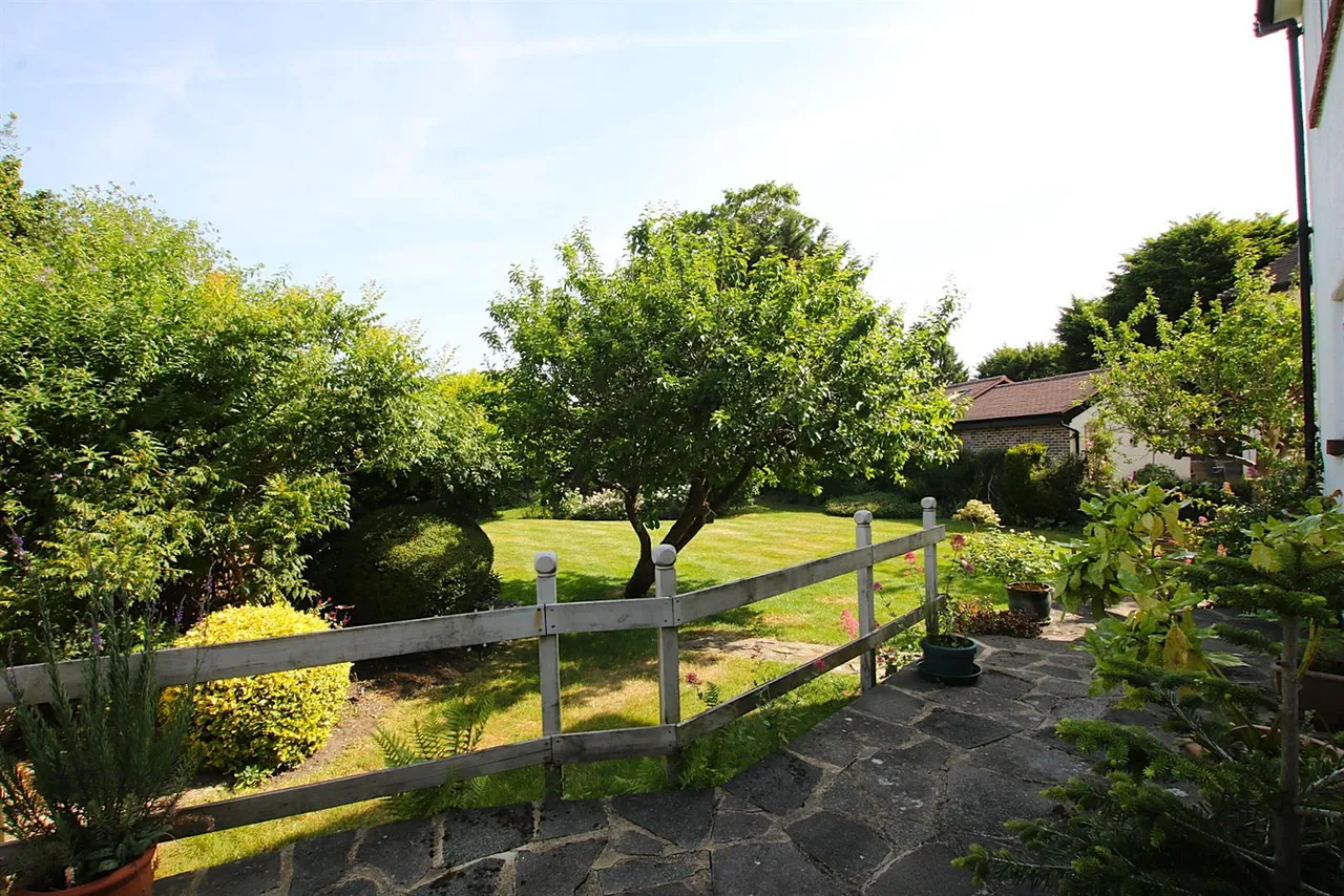Rectory Close, Ashtead, KT21, photo 26