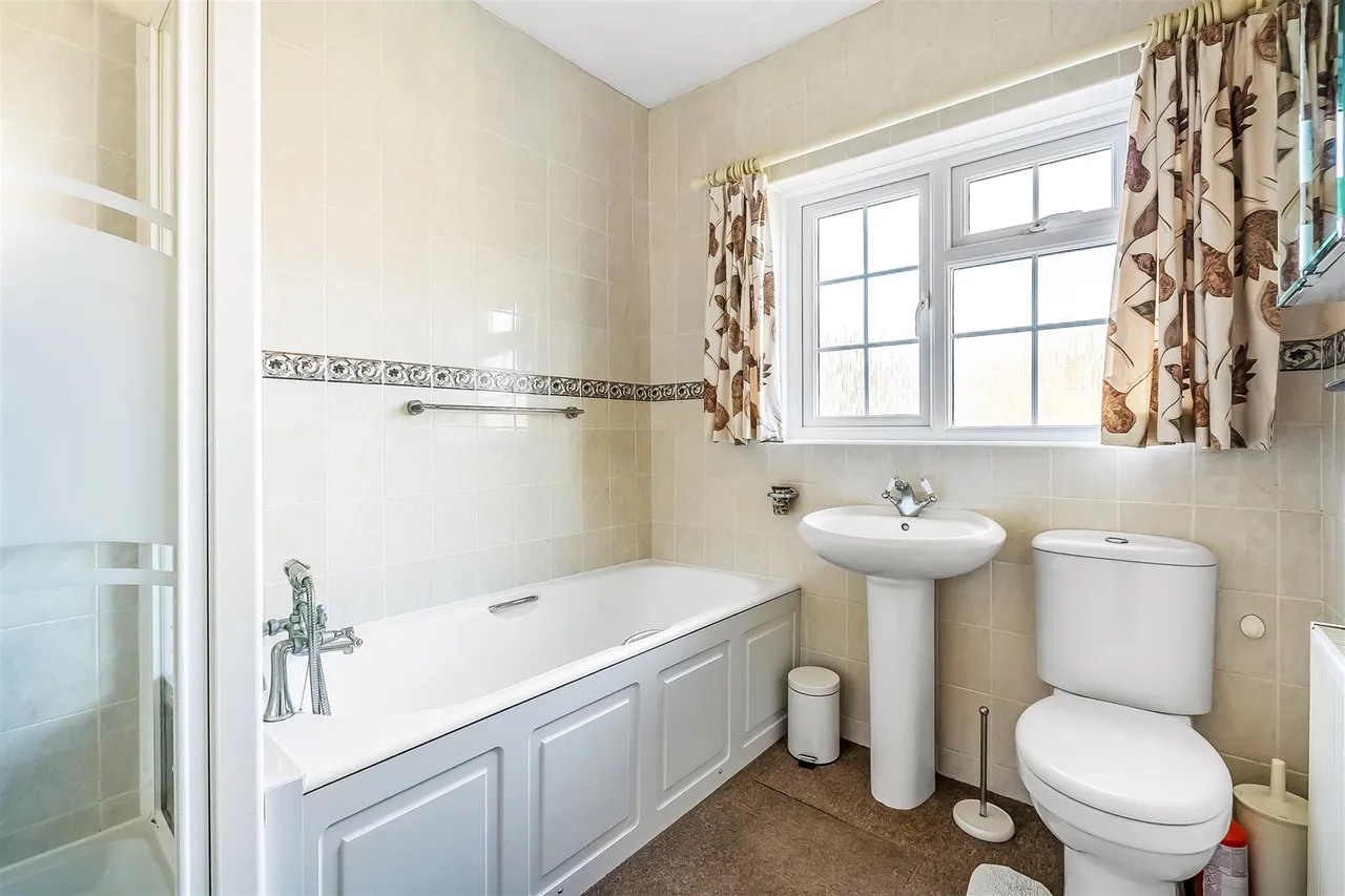 Rectory Close, Ashtead, KT21, photo 21