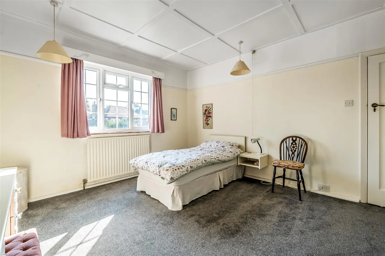 Rectory Close, Ashtead, KT21, photo 19