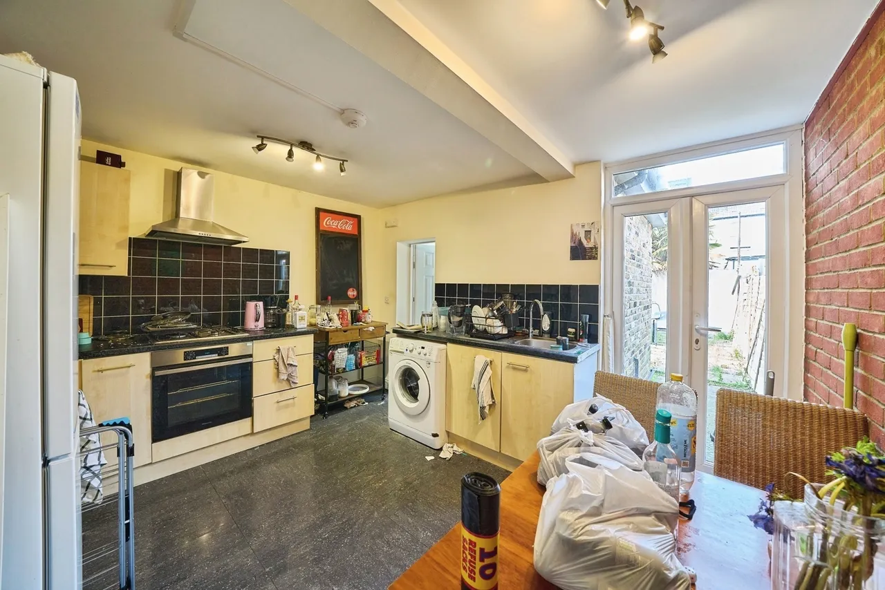 Thorpe Road, London, E7, photo 21