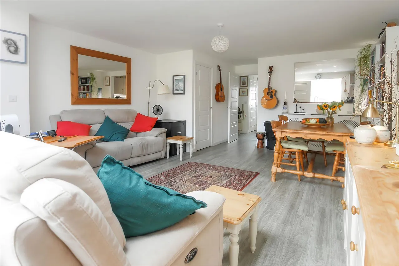 Benjamin Gray Drive, Littlehampton, photo 4