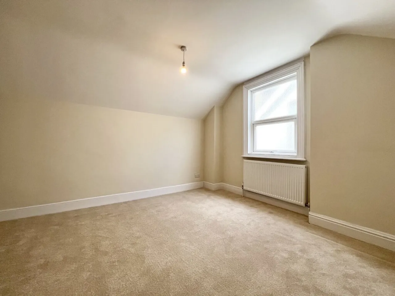 Brighton Road, South Croydon, Surrey, photo 7