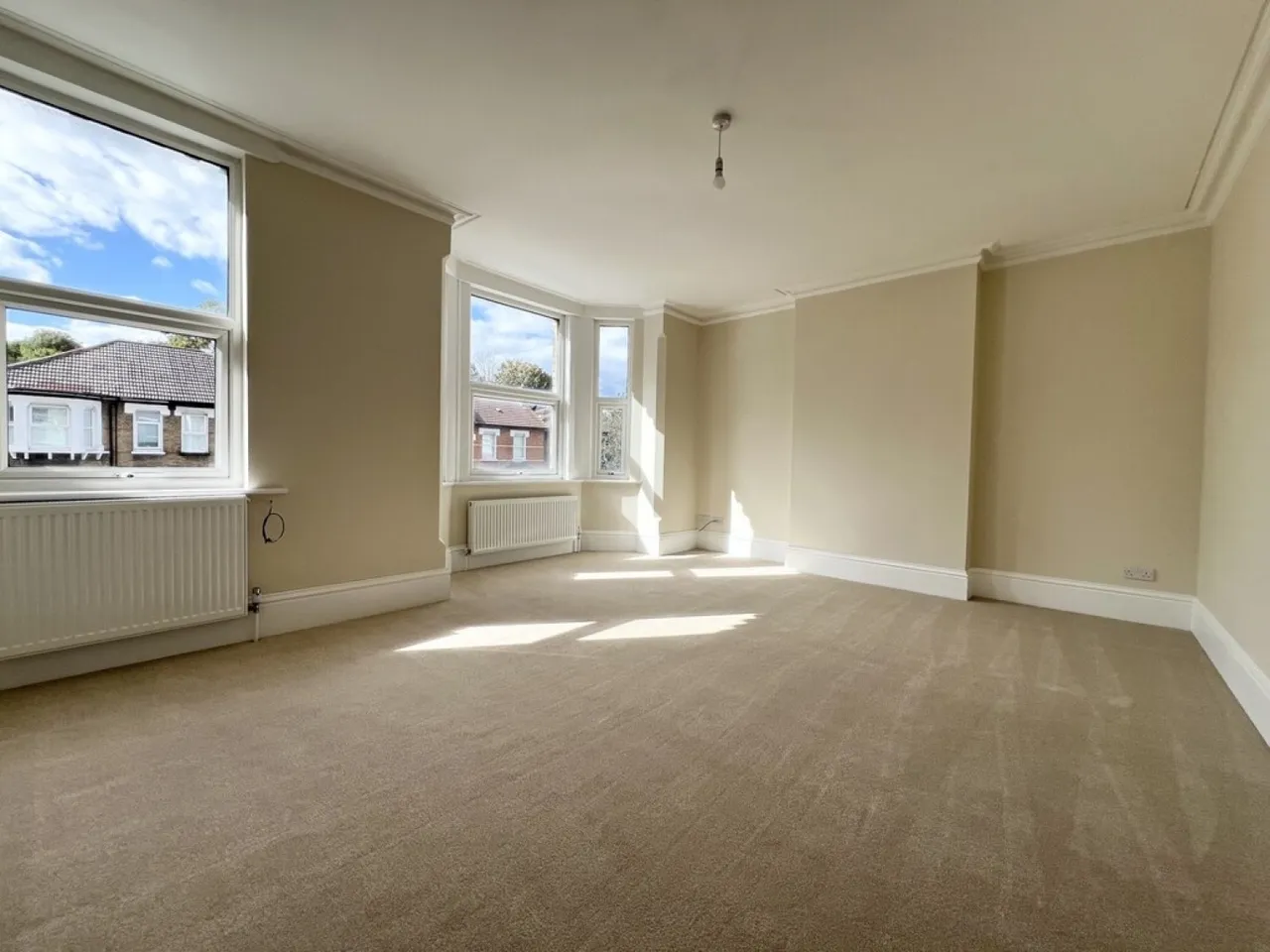 Brighton Road, South Croydon, Surrey, photo 2