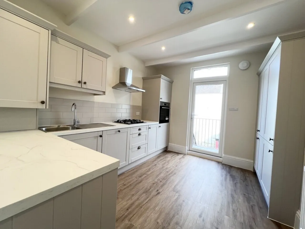 2 bed flat to rent — Brighton Road, South Croydon, Surrey