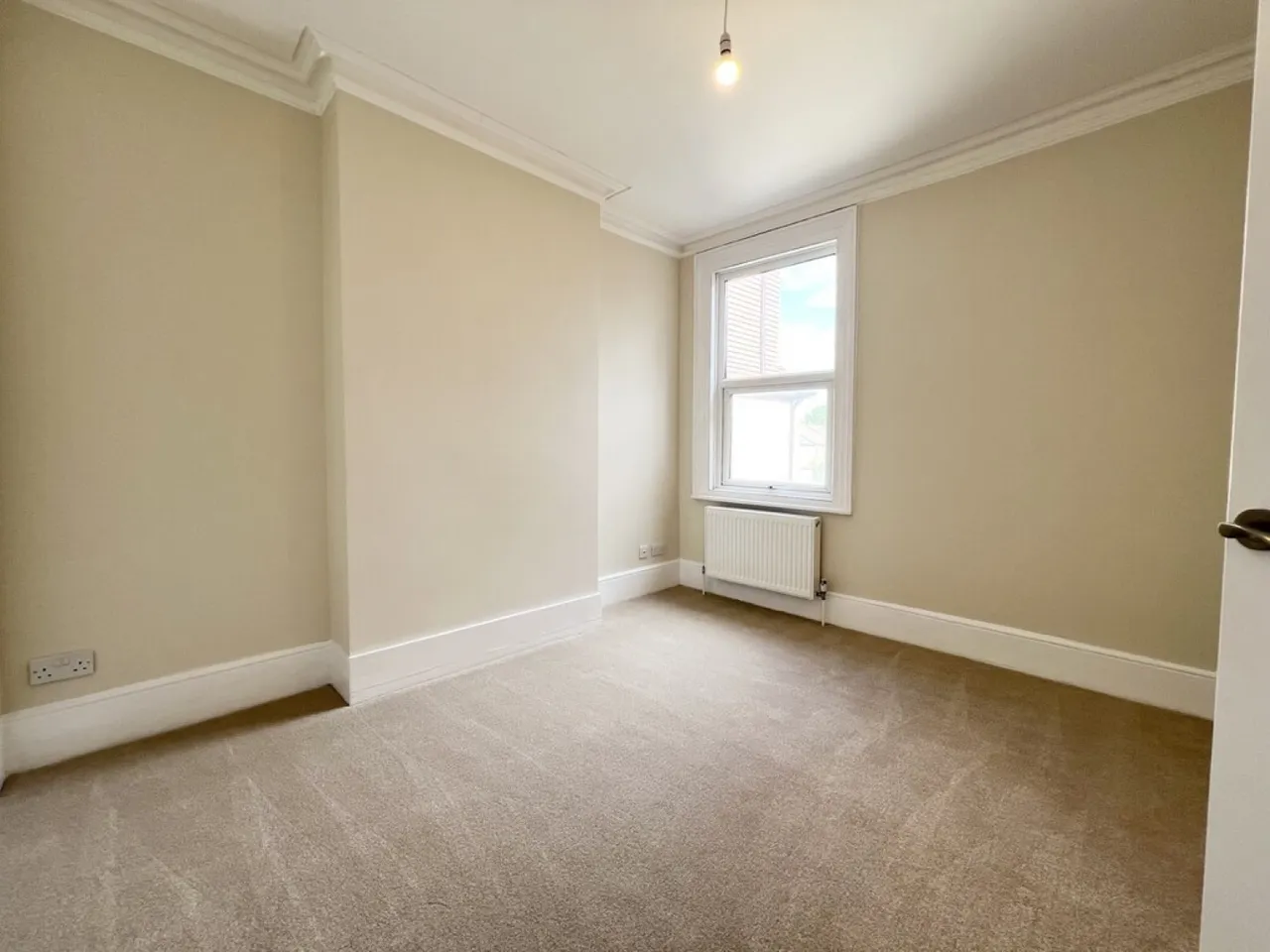 Brighton Road, South Croydon, Surrey, photo 11