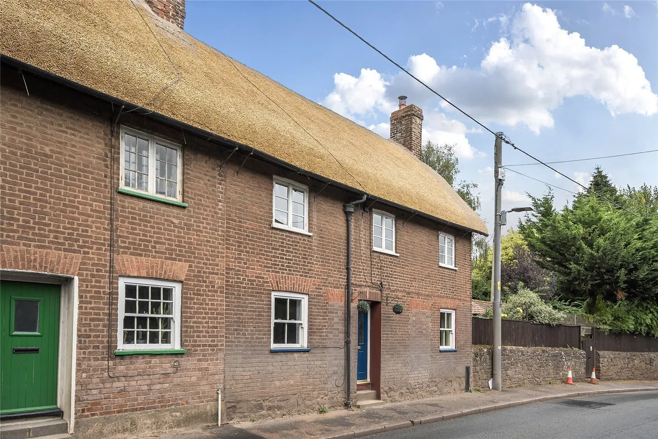 4 bed property for sale — Exeter Road, Crediton, Devon, EX17