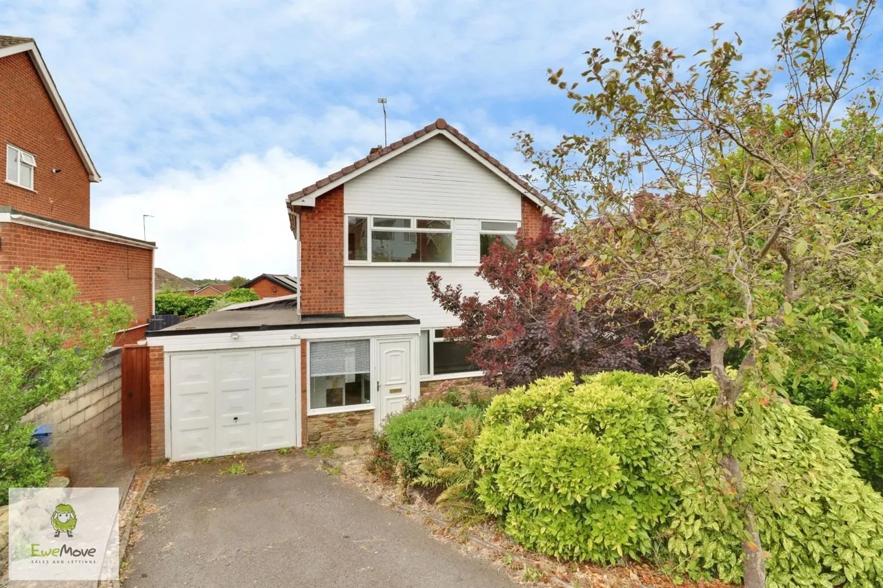 3 bed house for sale, Pendle Hill, Hednesford, WS12