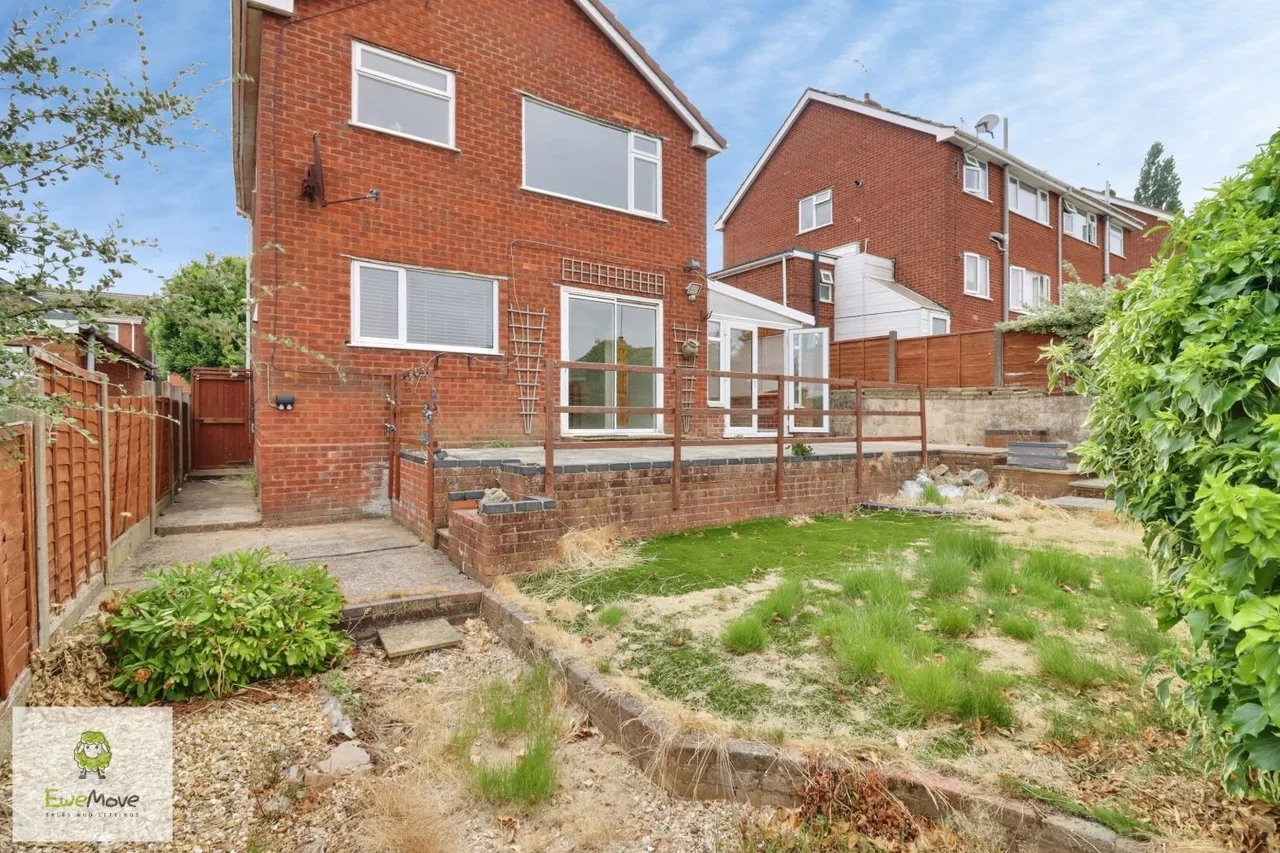 Pendle Hill, Hednesford, WS12, photo 15