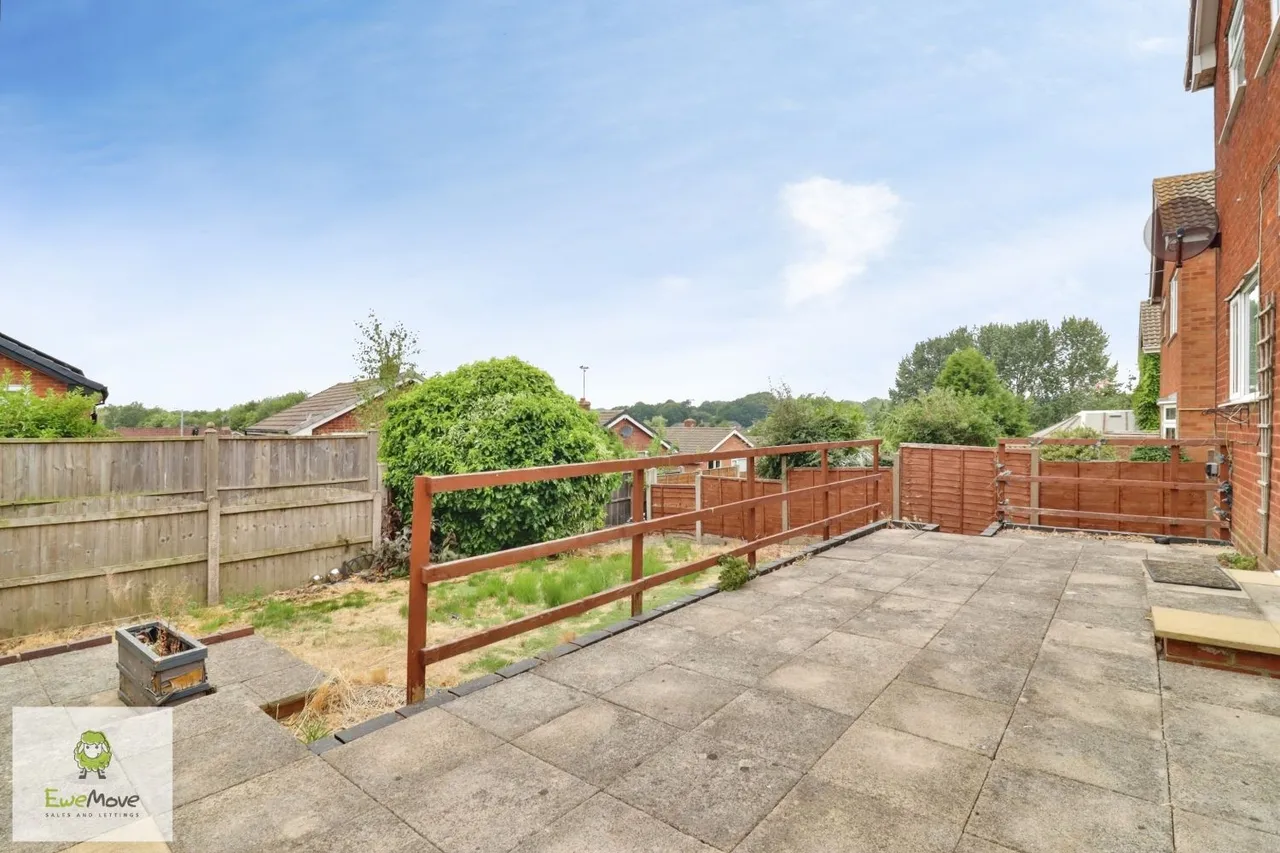 Pendle Hill, Hednesford, WS12, photo 14