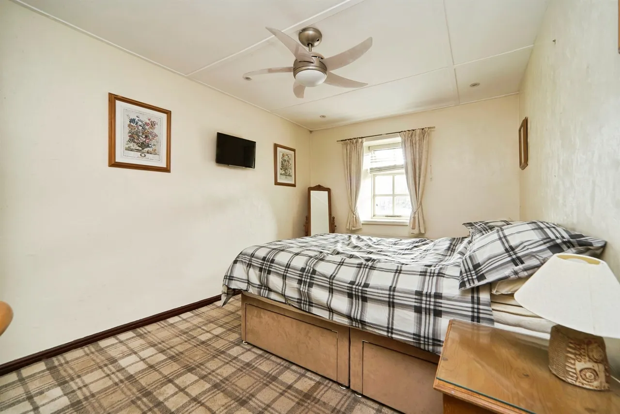 Mill Street, Cullingworth, BRADFORD, photo 8