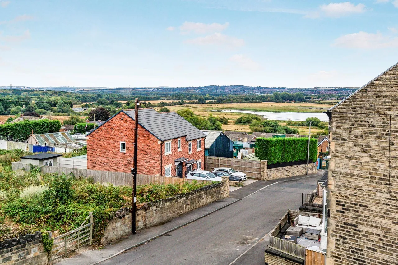 Edward Street, Darfield, S73, photo 8