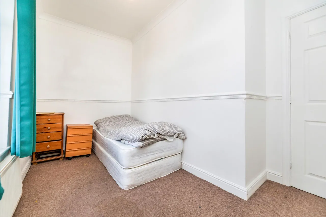 Edward Street, Darfield, S73, photo 16