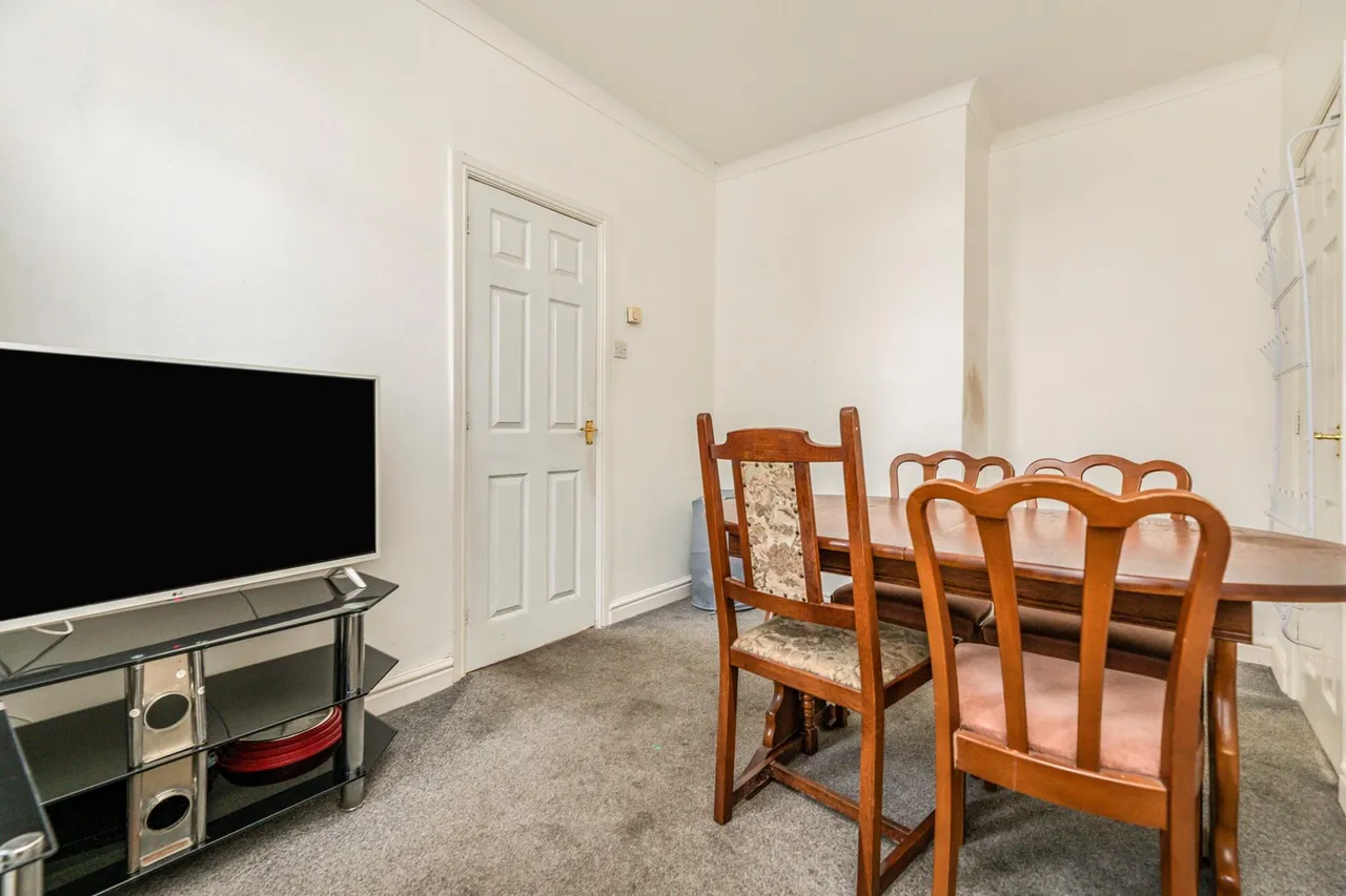 Edward Street, Darfield, S73, photo 9