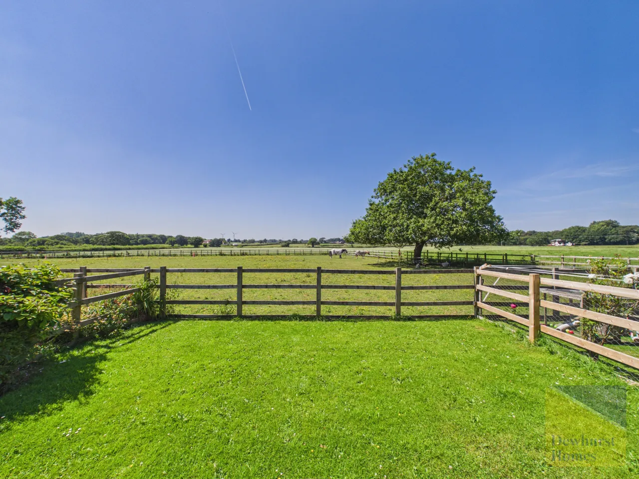 Poultons Farm, Longmoor Lane, Preston, Lancashire, PR3 0JB, photo 2