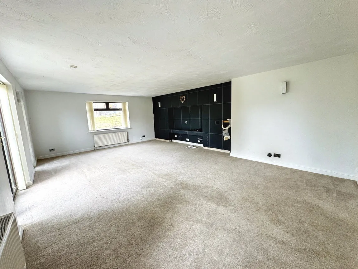 Brynhyfryd Grove, Abergele, Conwy, LL22 7HD, photo 2