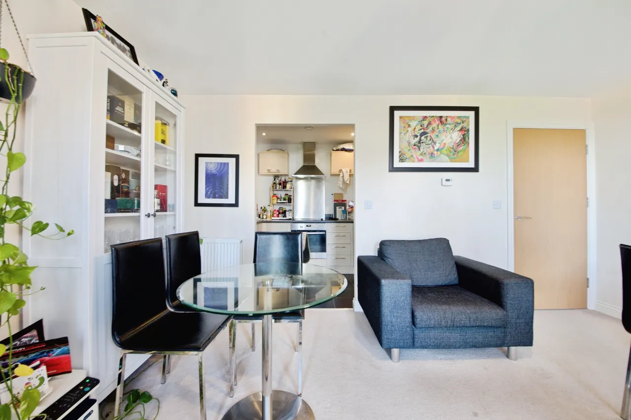 Needleman Close, London, NW9, photo 3