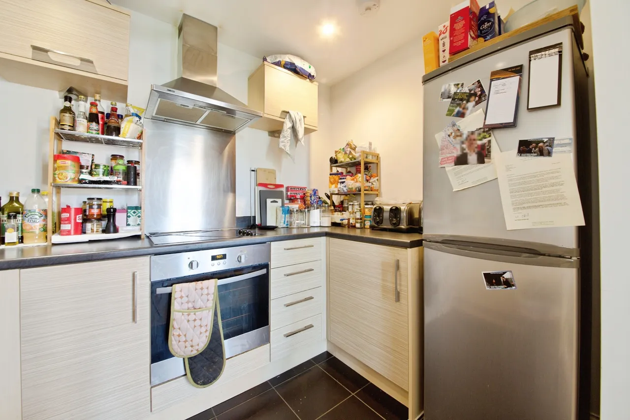 Needleman Close, London, NW9, photo 6