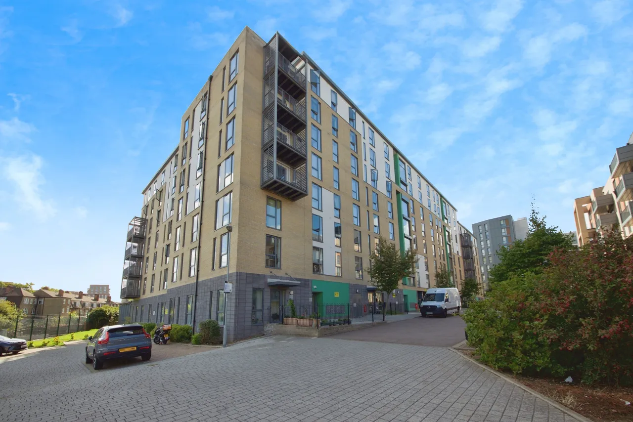 Needleman Close, London, NW9, photo 12