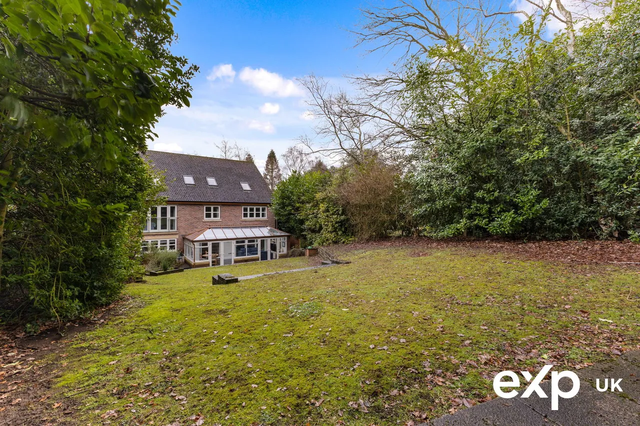 Church Drive, Ravenshead, photo 40