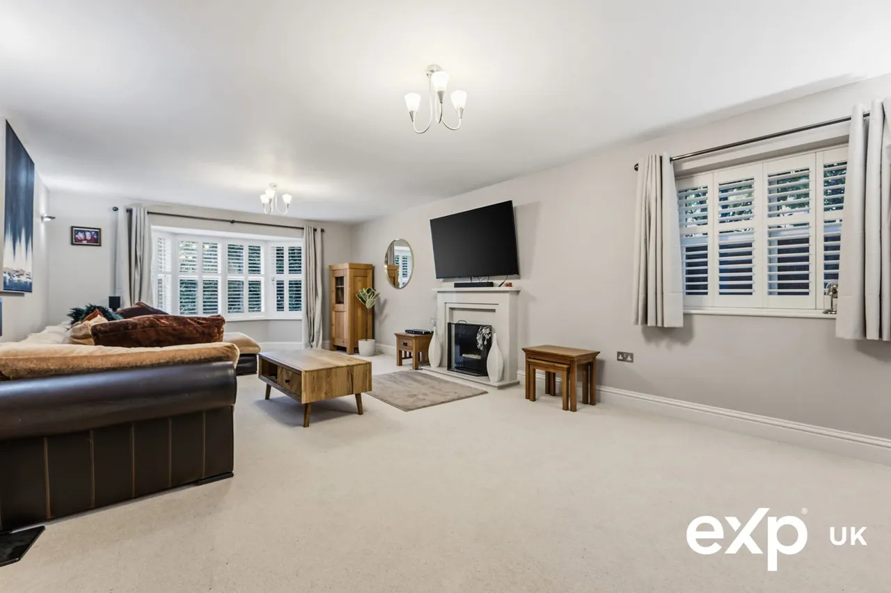 Church Drive, Ravenshead, photo 6