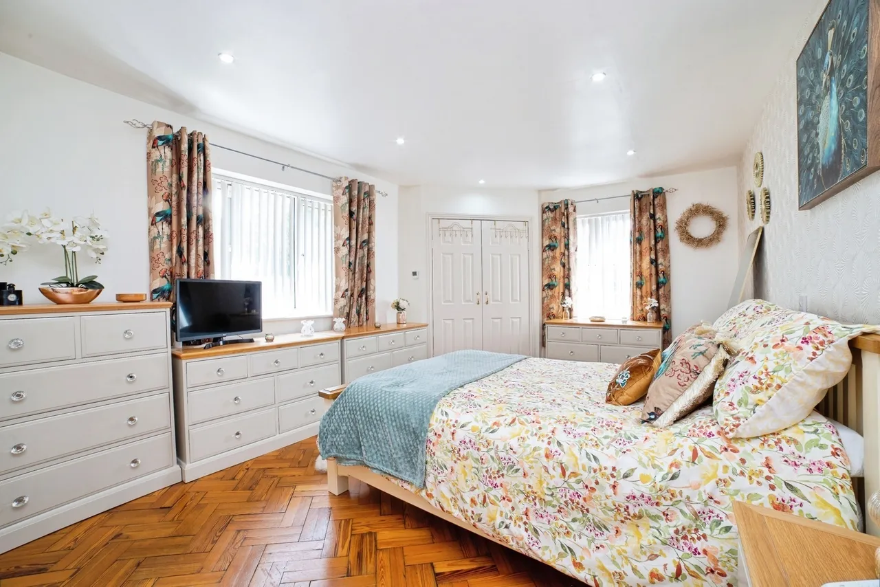 Rose Cottage Drive, Huthwaite, Sutton-in-Ashfield, Nottinghamshire, NG17, photo 11