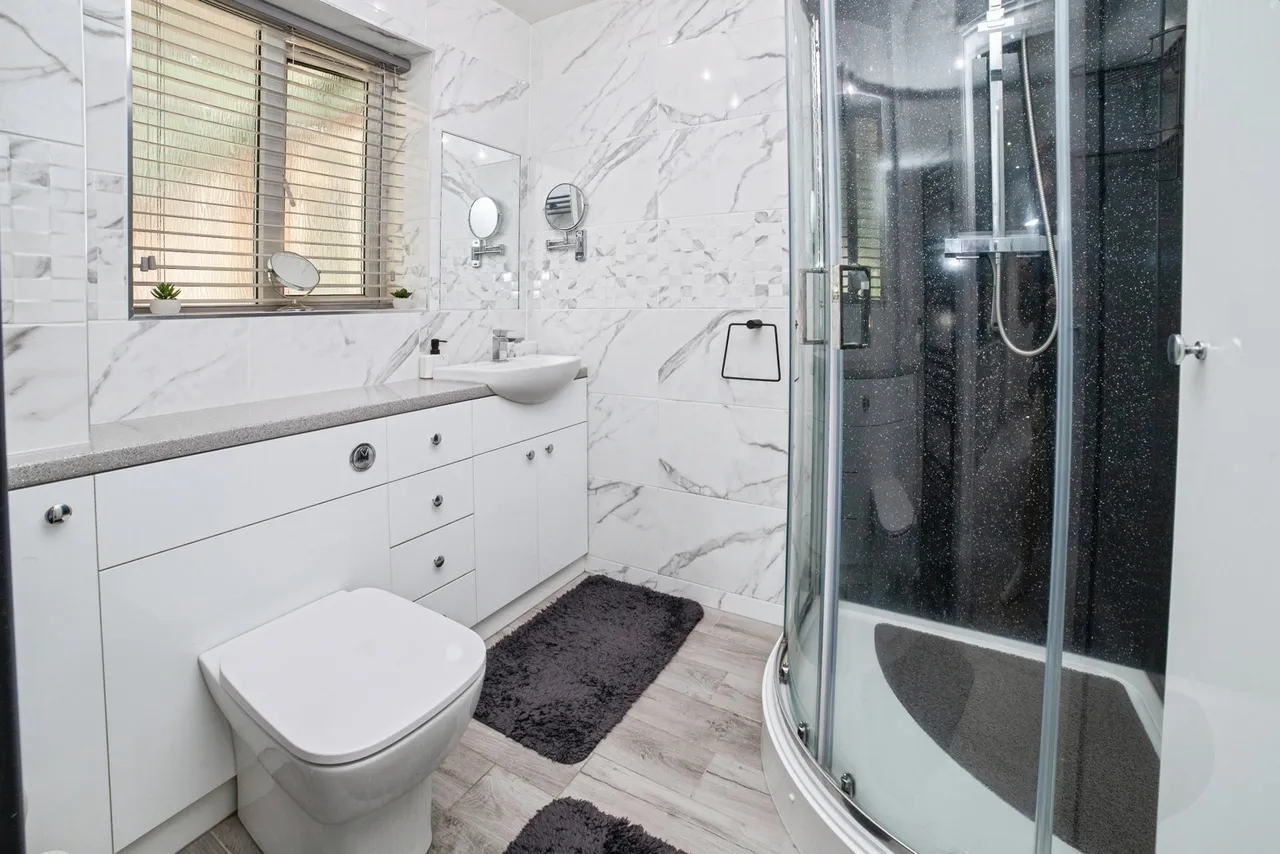 Rose Cottage Drive, Huthwaite, Sutton-in-Ashfield, Nottinghamshire, NG17, photo 14