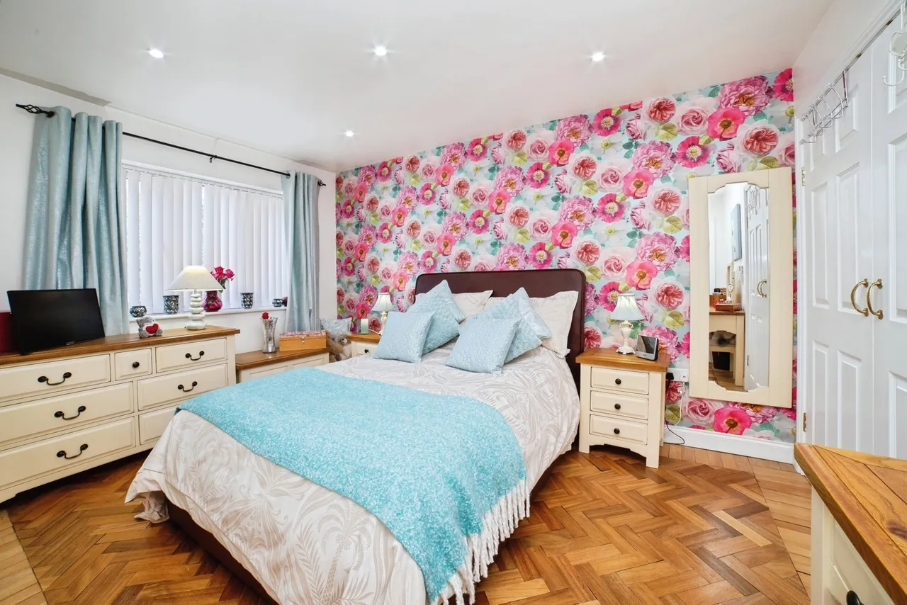 Rose Cottage Drive, Huthwaite, Sutton-in-Ashfield, Nottinghamshire, NG17, photo 15
