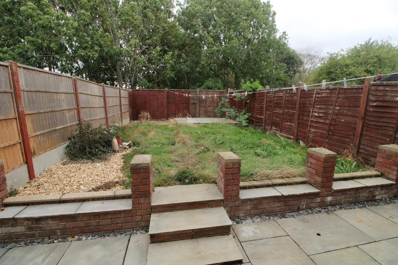 Lees Close, Dunton, SG18, photo 11