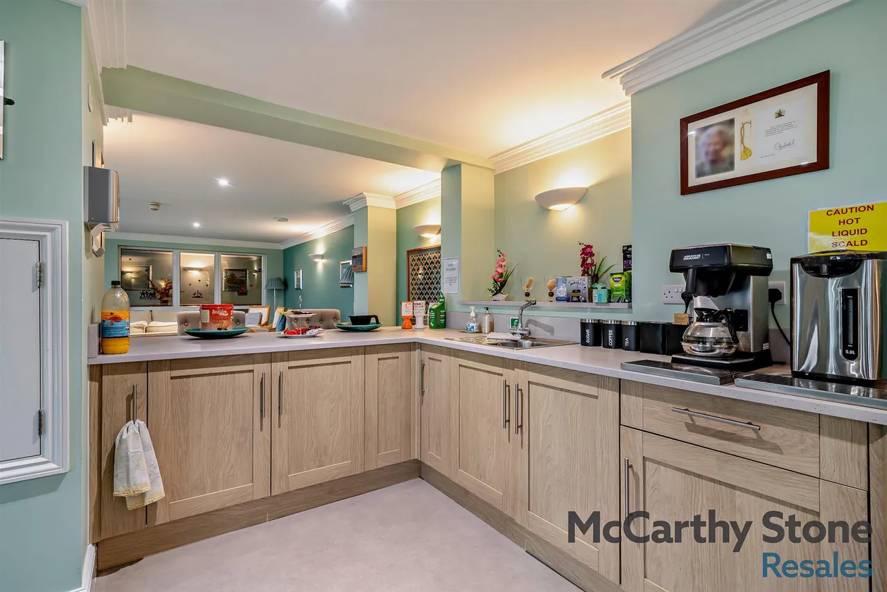 Union Place, Worthing, BN11, photo 12