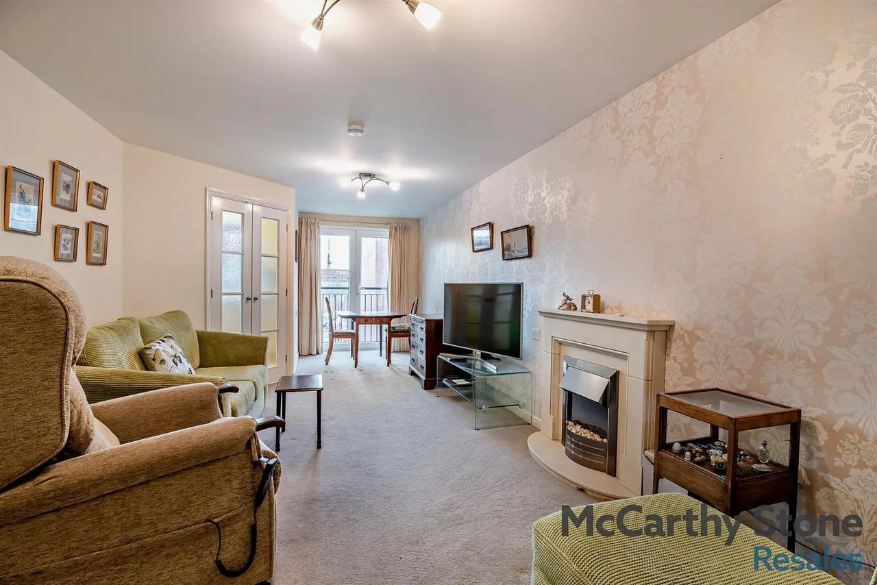 1 bed flat for sale, Union Place, Worthing, BN11