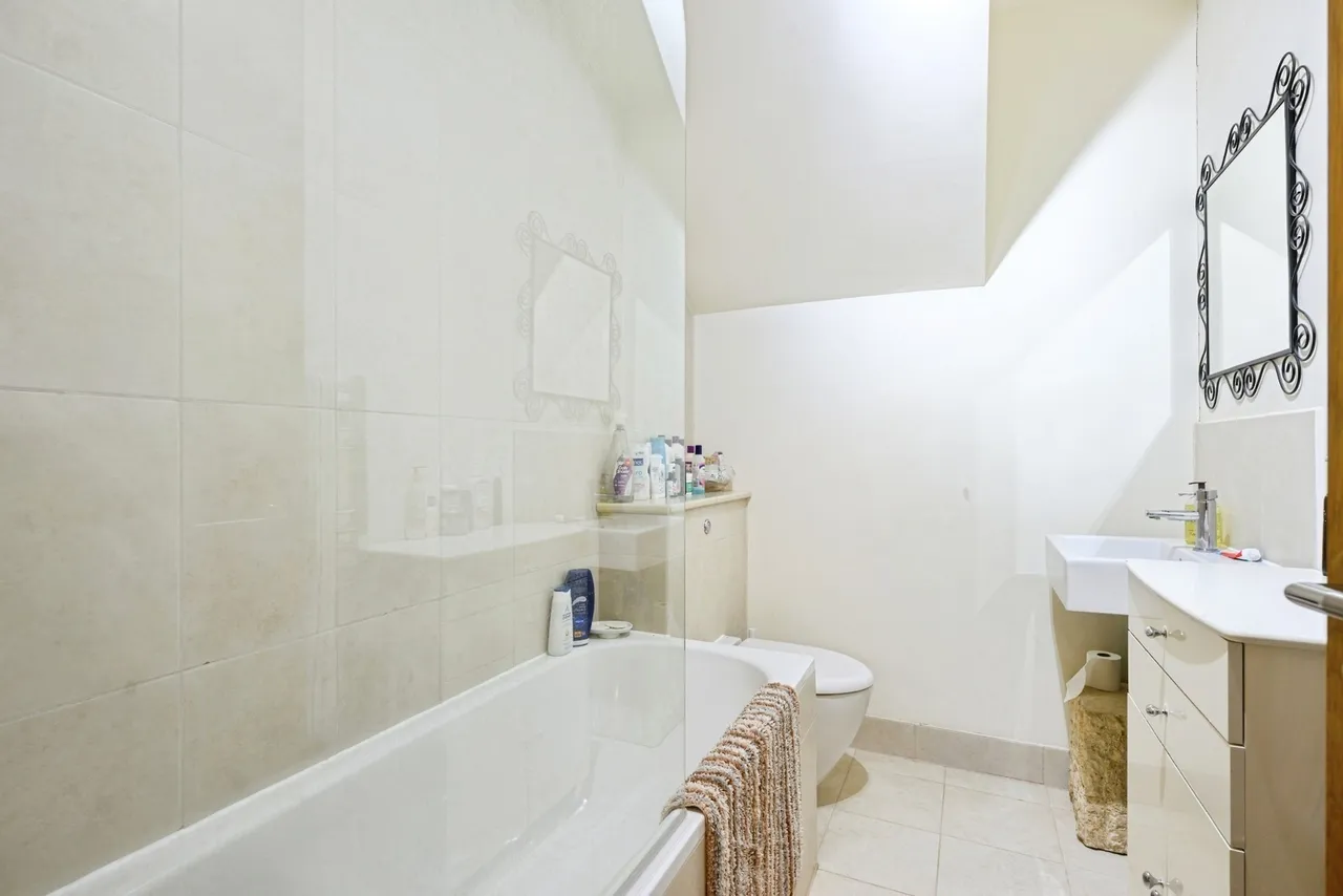 Princes Road, Redhill, RH1, photo 4