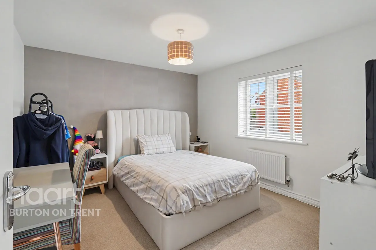 Morley Walk, Swadlincote, DE11, photo 14