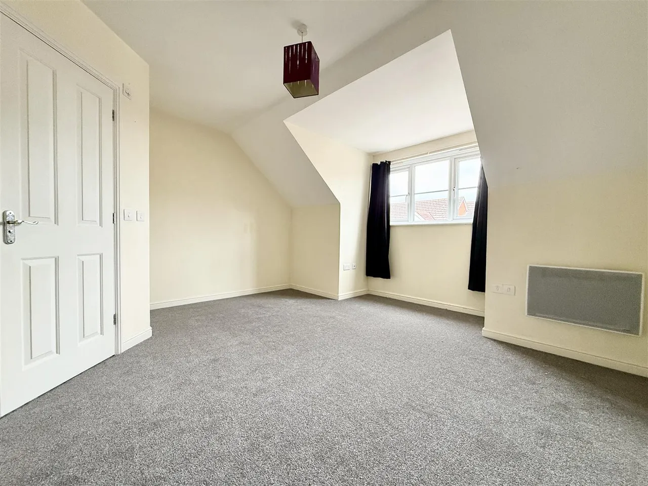 Bright Wire Crescent, Eastleigh, photo 9