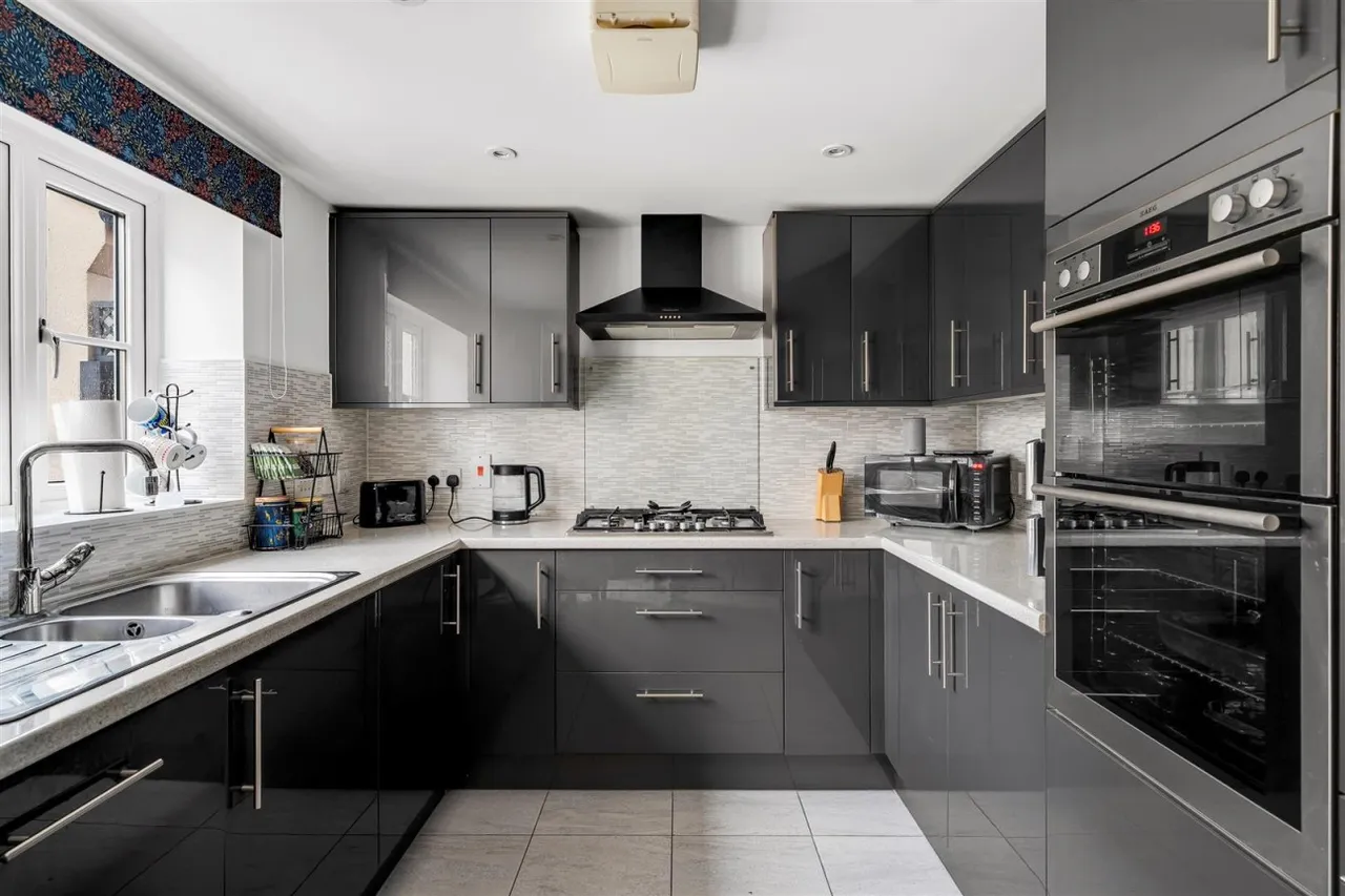 Greys Road, Chickerell, DT3, photo 17