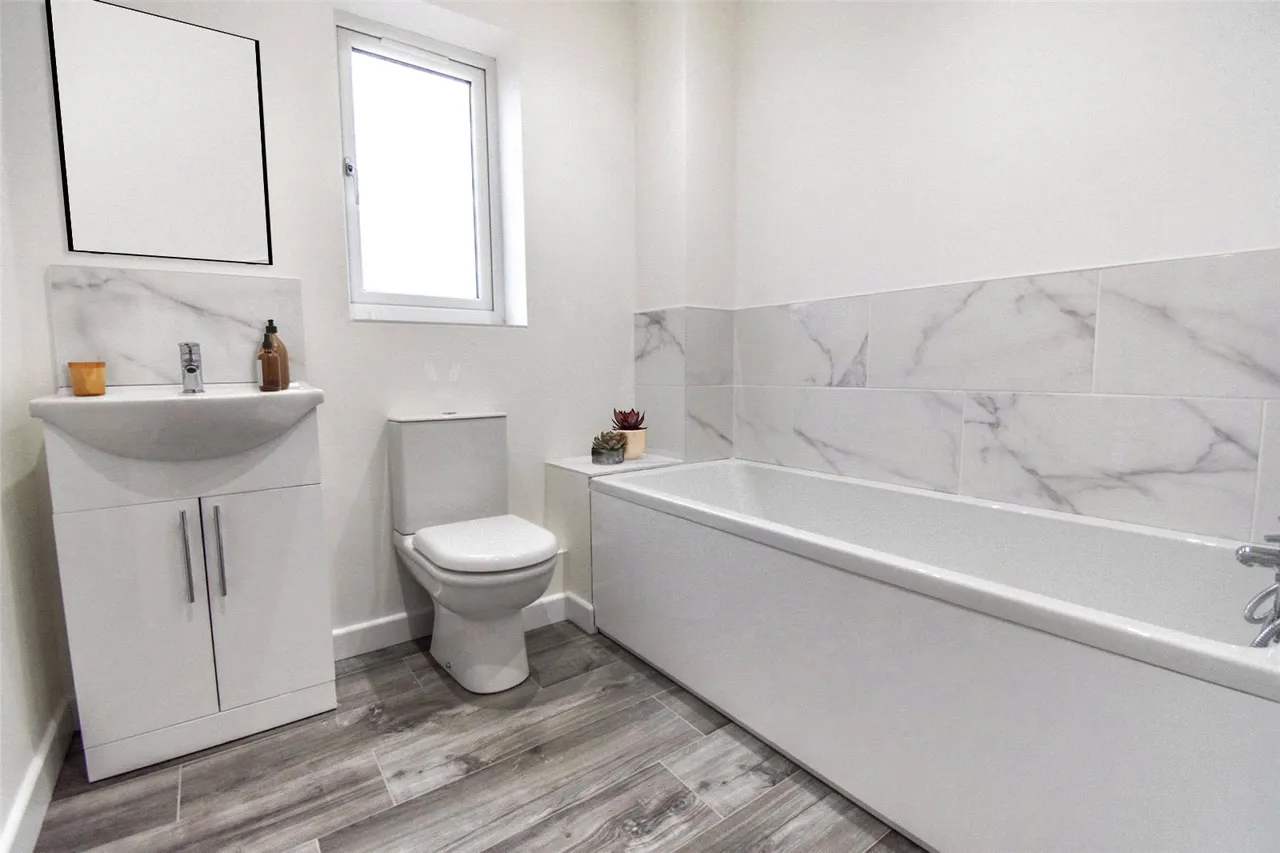 Mount Pleasant Road, Aldershot, Hampshire, GU12 4NL, photo 7