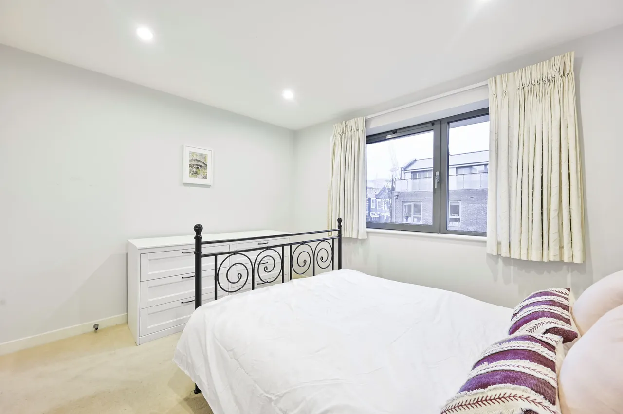 152 Bagleys Lane, London, photo 8