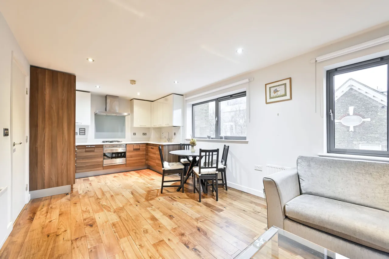 152 Bagleys Lane, London, photo 5