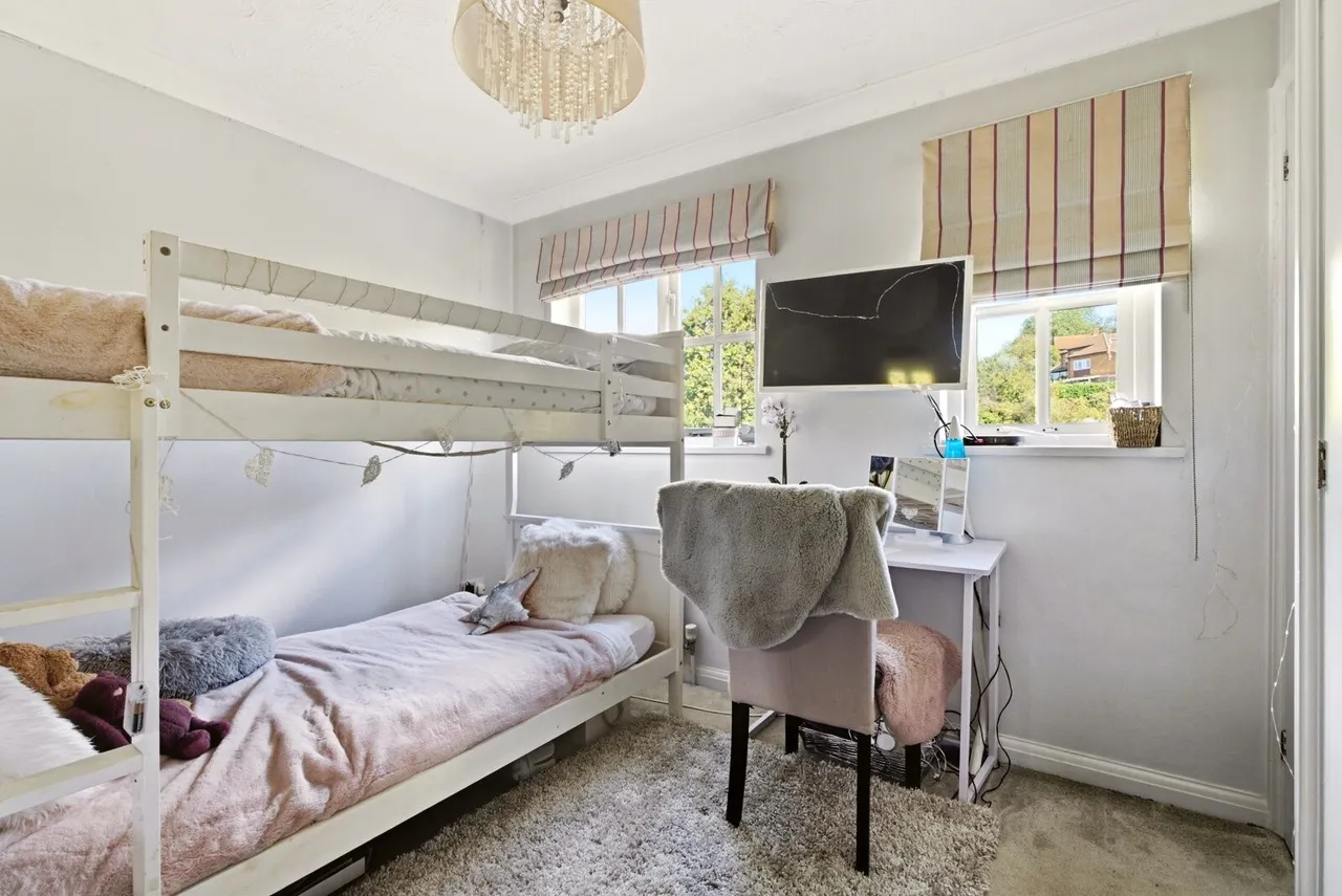 Riverbanks Close, Harpenden, AL5, photo 8