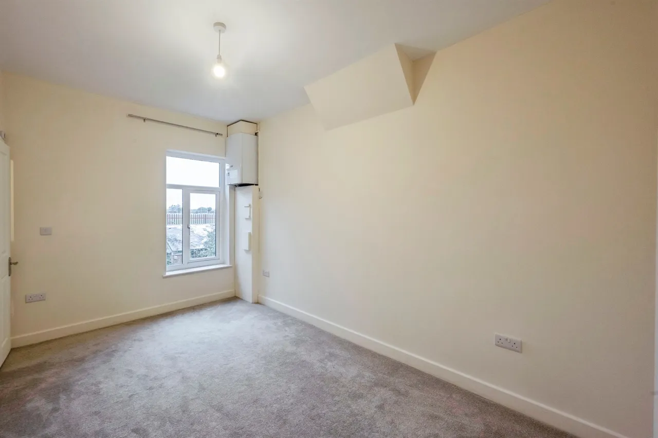 Ivanhoe Road, Conisbrough, DN12, photo 16