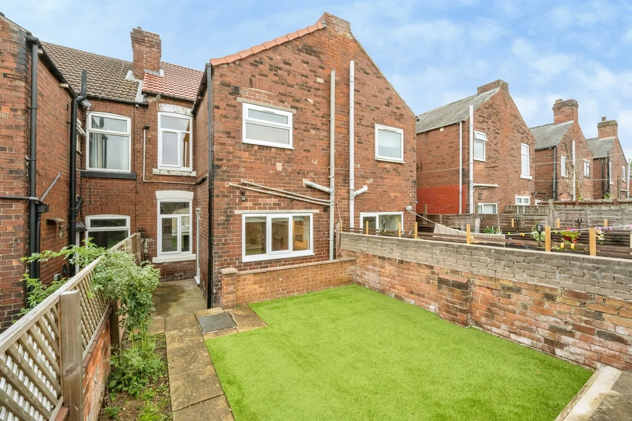 Ivanhoe Road, Conisbrough, DN12, photo 19