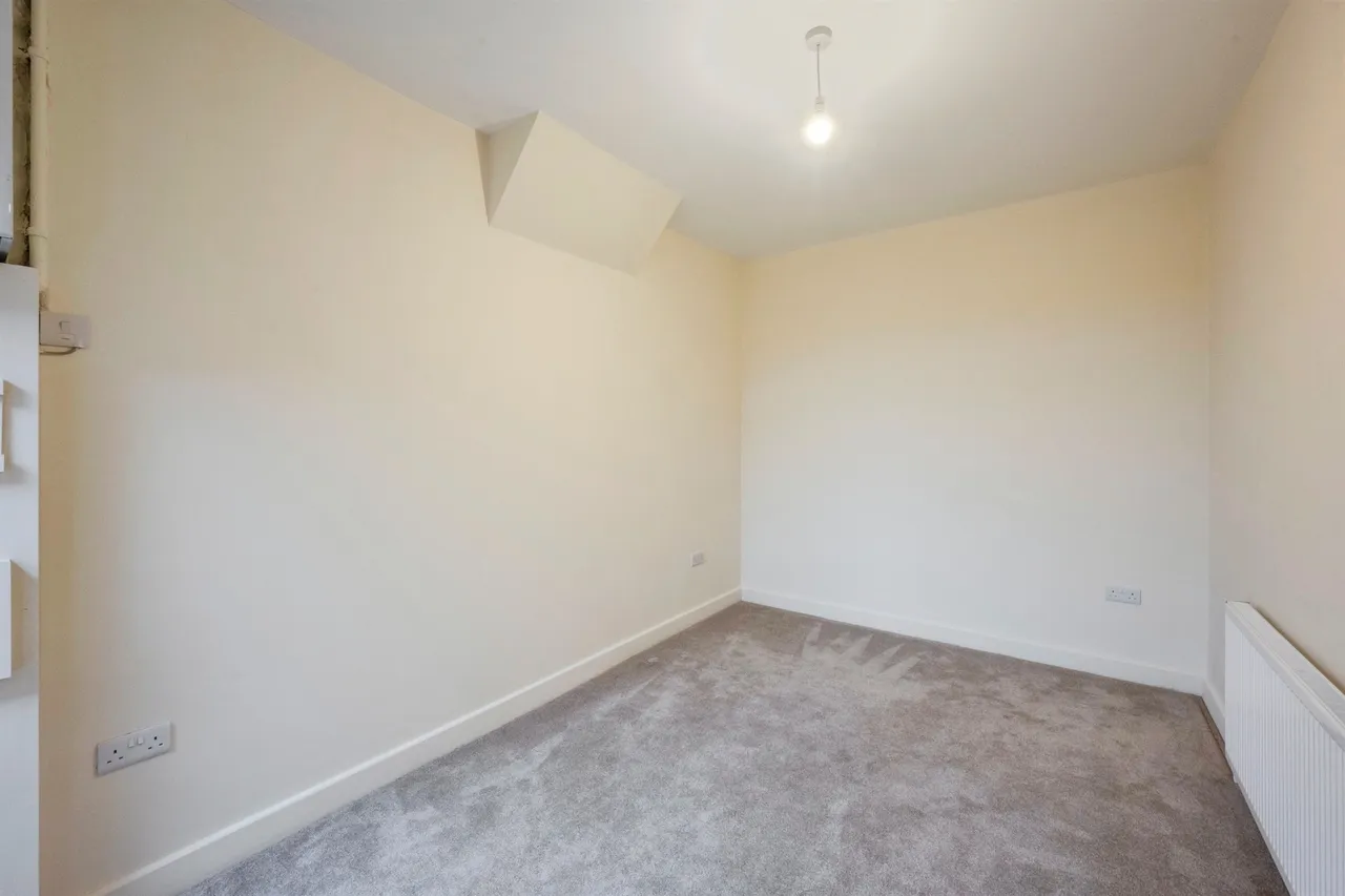 Ivanhoe Road, Conisbrough, DN12, photo 17