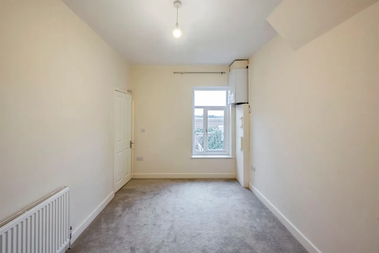Ivanhoe Road, Conisbrough, DN12, photo 18