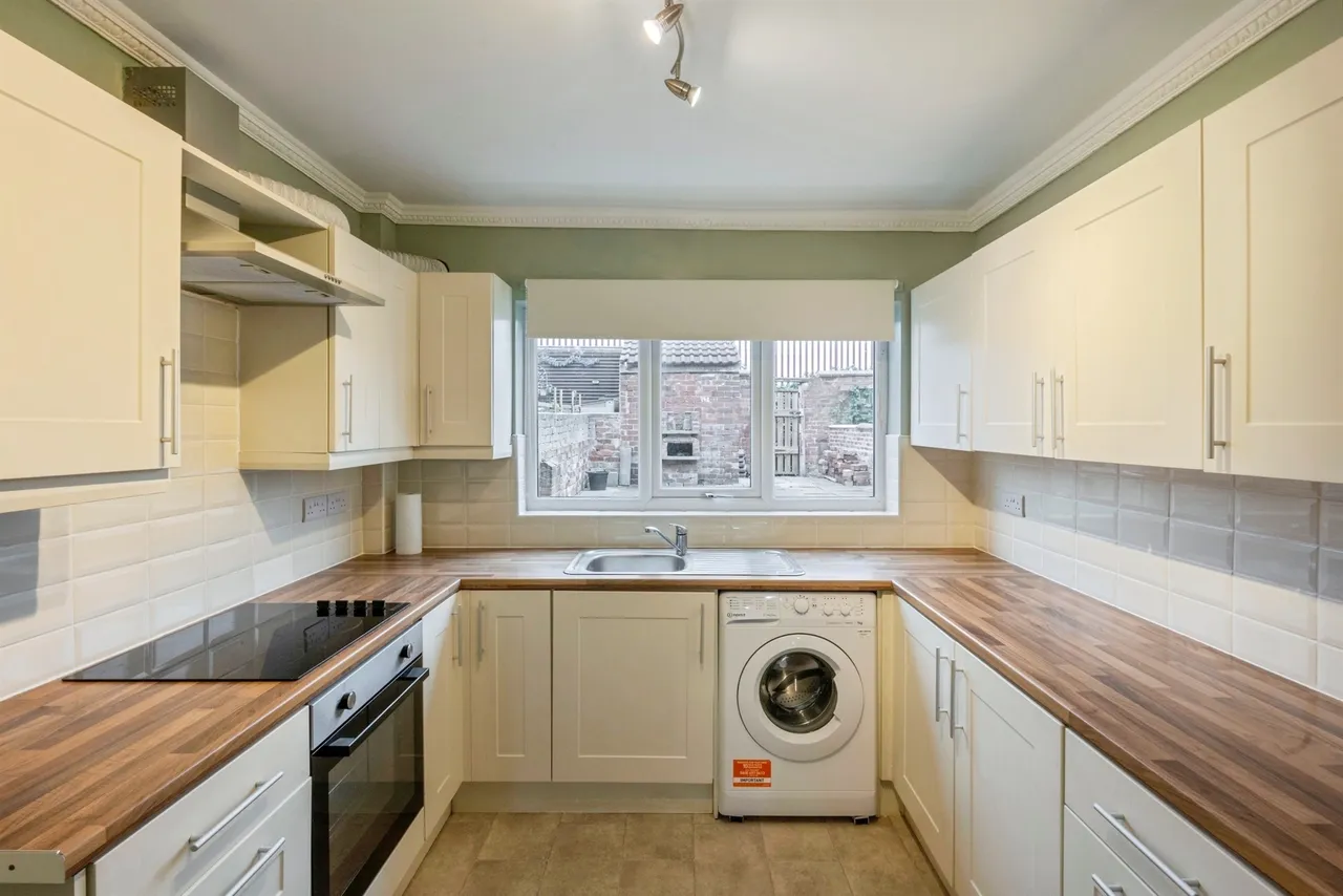 Ivanhoe Road, Conisbrough, DN12, photo 7
