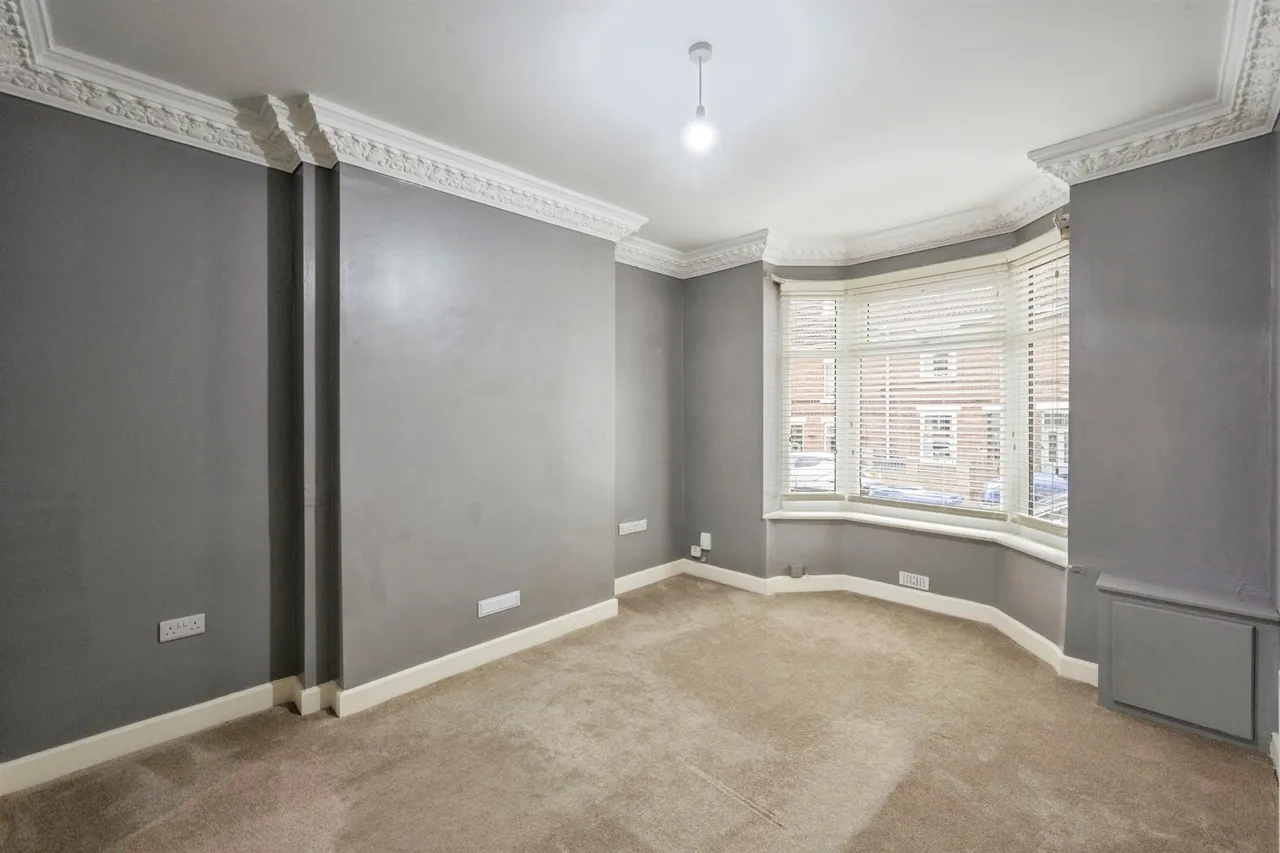 Ivanhoe Road, Conisbrough, DN12, photo 5