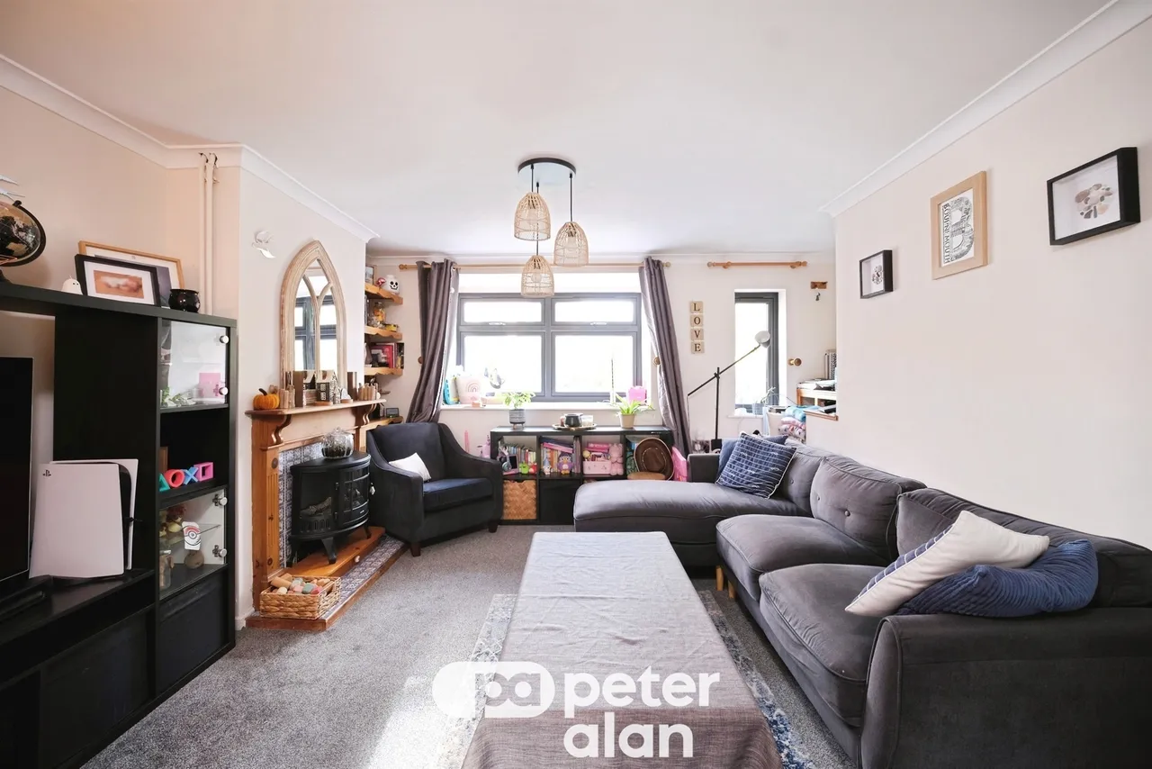 Old Dixton Road, Monmouth, NP25, photo 6