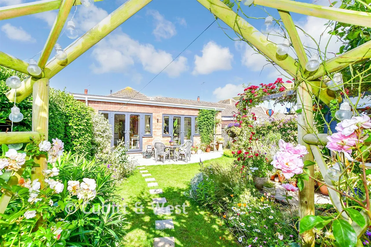 Meadow Walk, Bognor Regis, PO22, photo 15