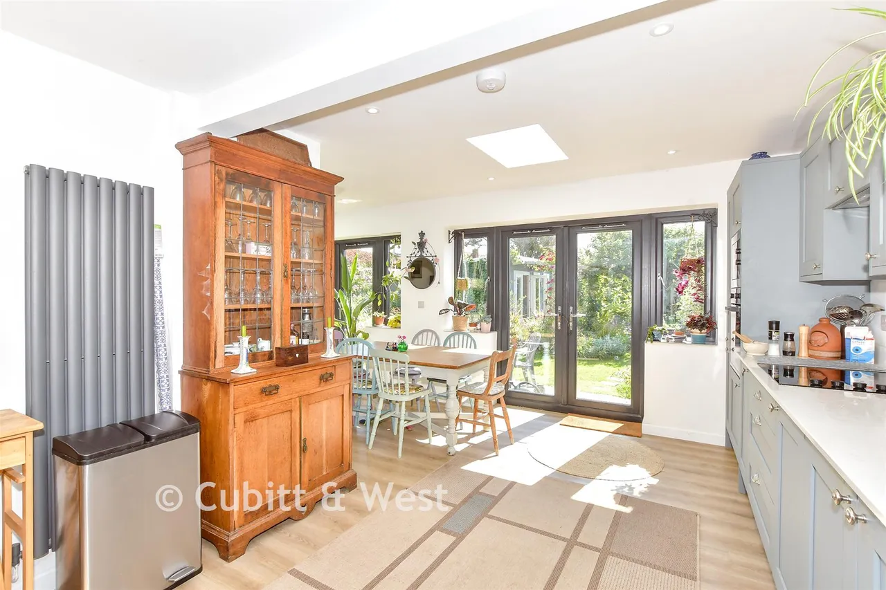 Meadow Walk, Bognor Regis, PO22, photo 5
