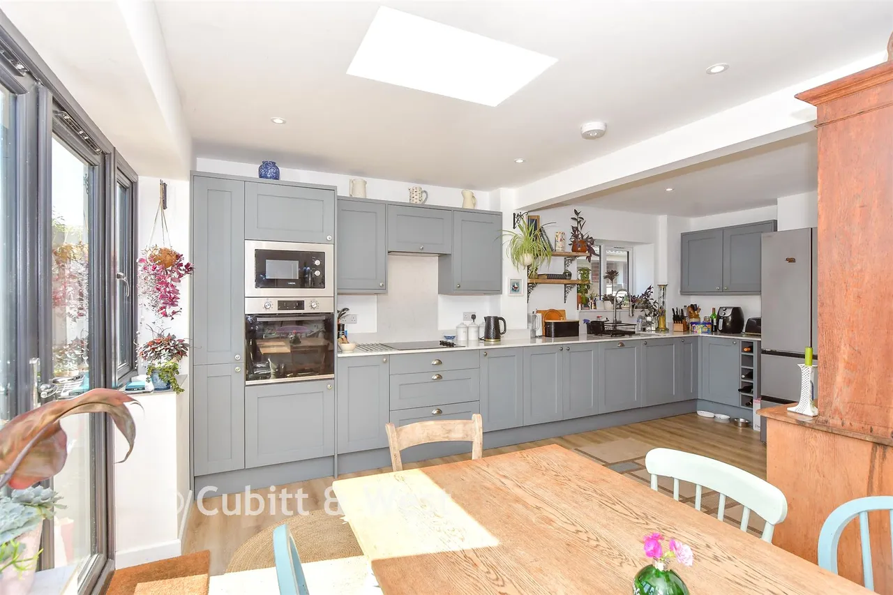 Meadow Walk, Bognor Regis, PO22, photo 8
