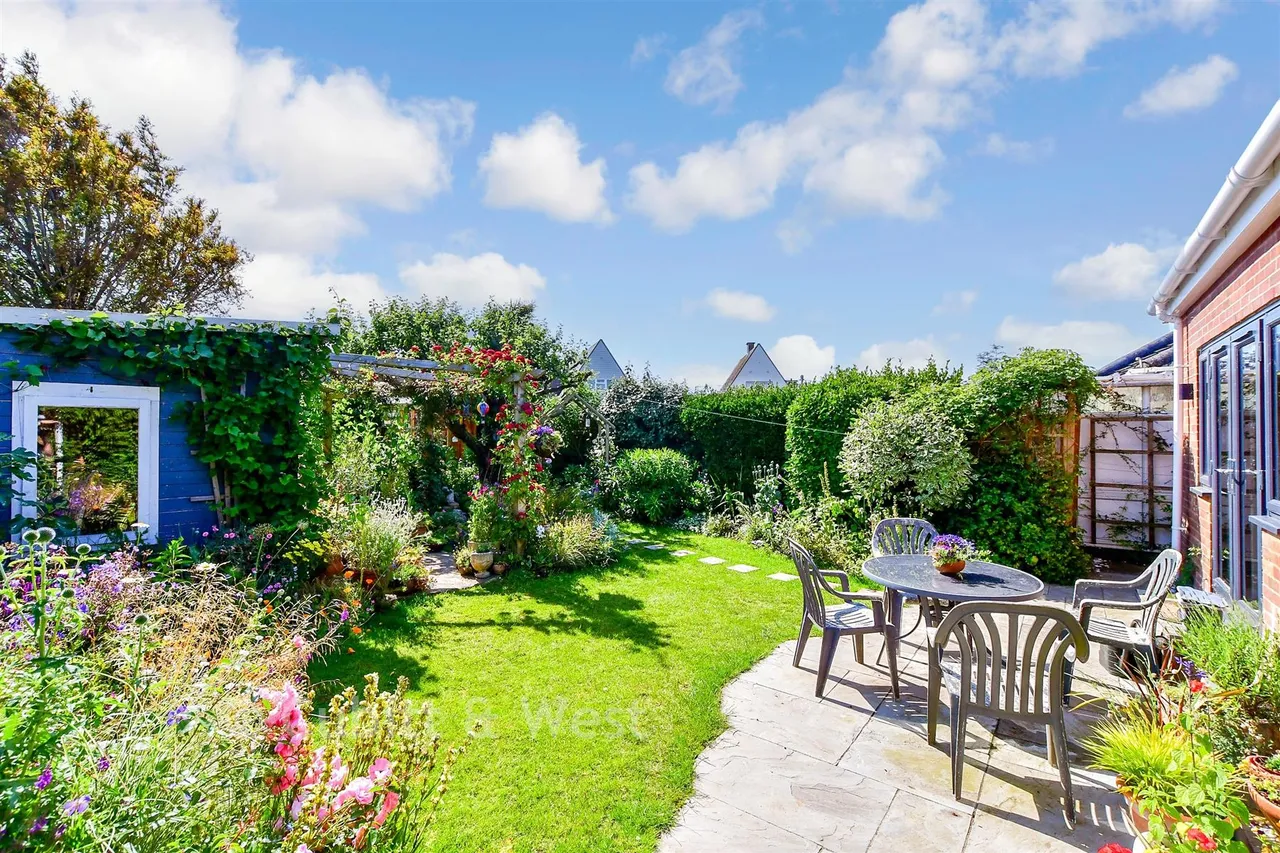 Meadow Walk, Bognor Regis, PO22, photo 16