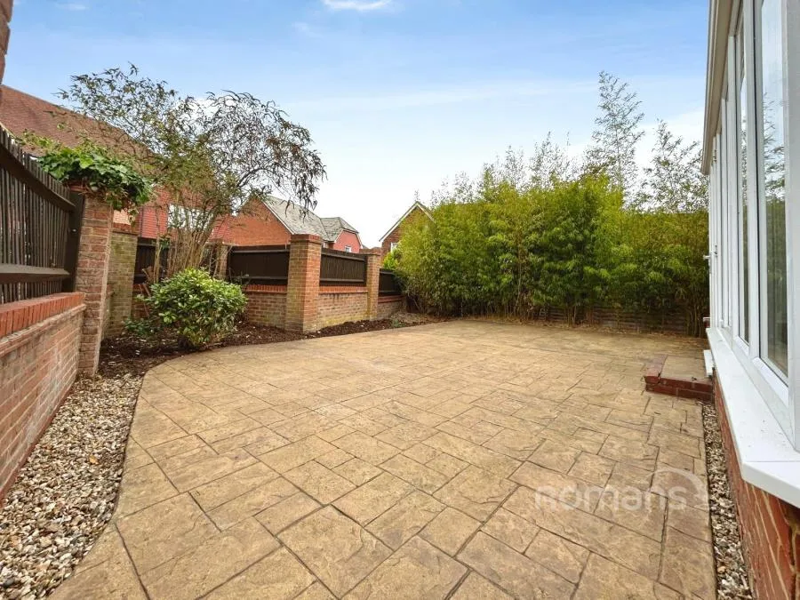 East Hundreds, Elvetham Heath, GU51, photo 16